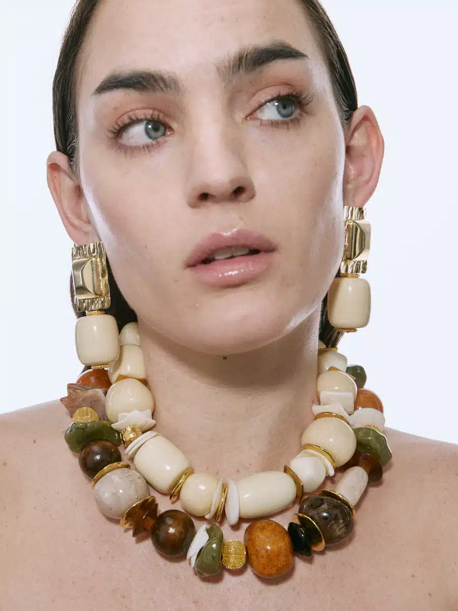 Kaleido Oyster 1501 5682ce9e 50d1 4fc8 b177 c5f75d58e950 900x.jpg