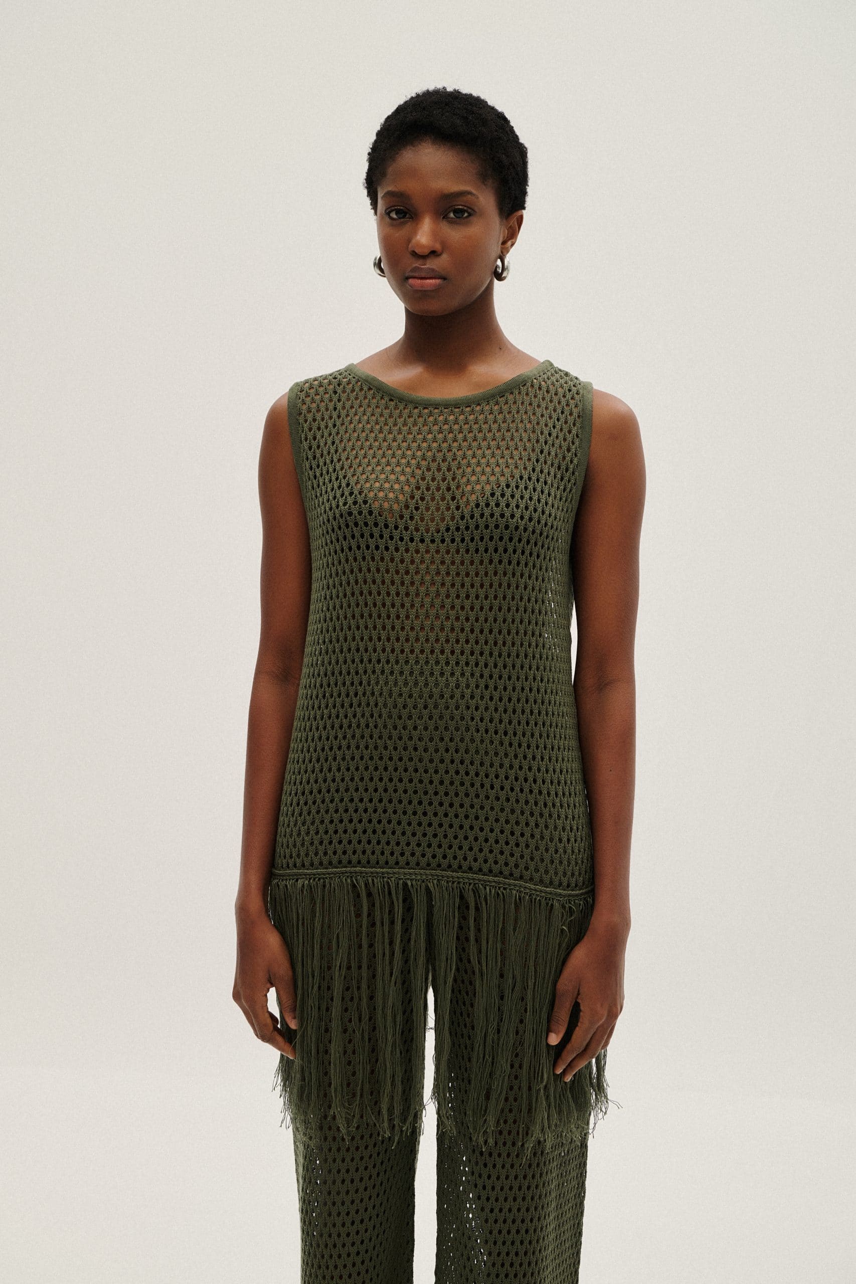 S5THBL0061 Blouse S5THTR0062 Pants 3 scaled 2